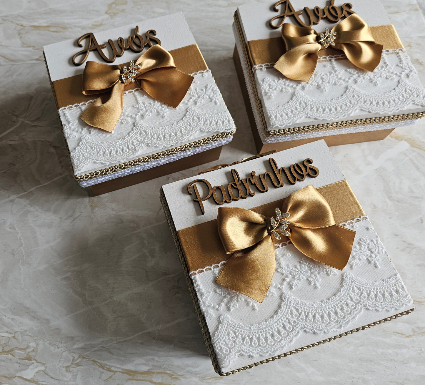 Caixa especial Padrinhos/Avós "Gold"