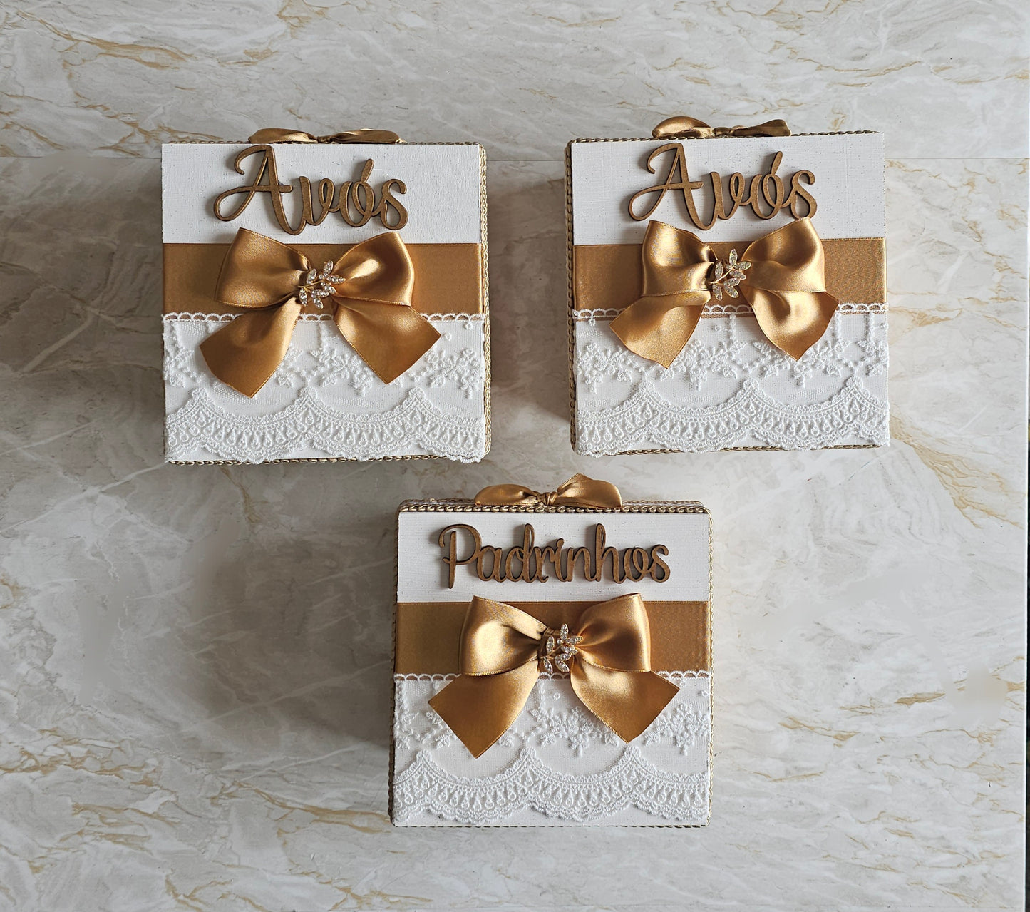 Caixa especial Padrinhos/Avós "Gold"