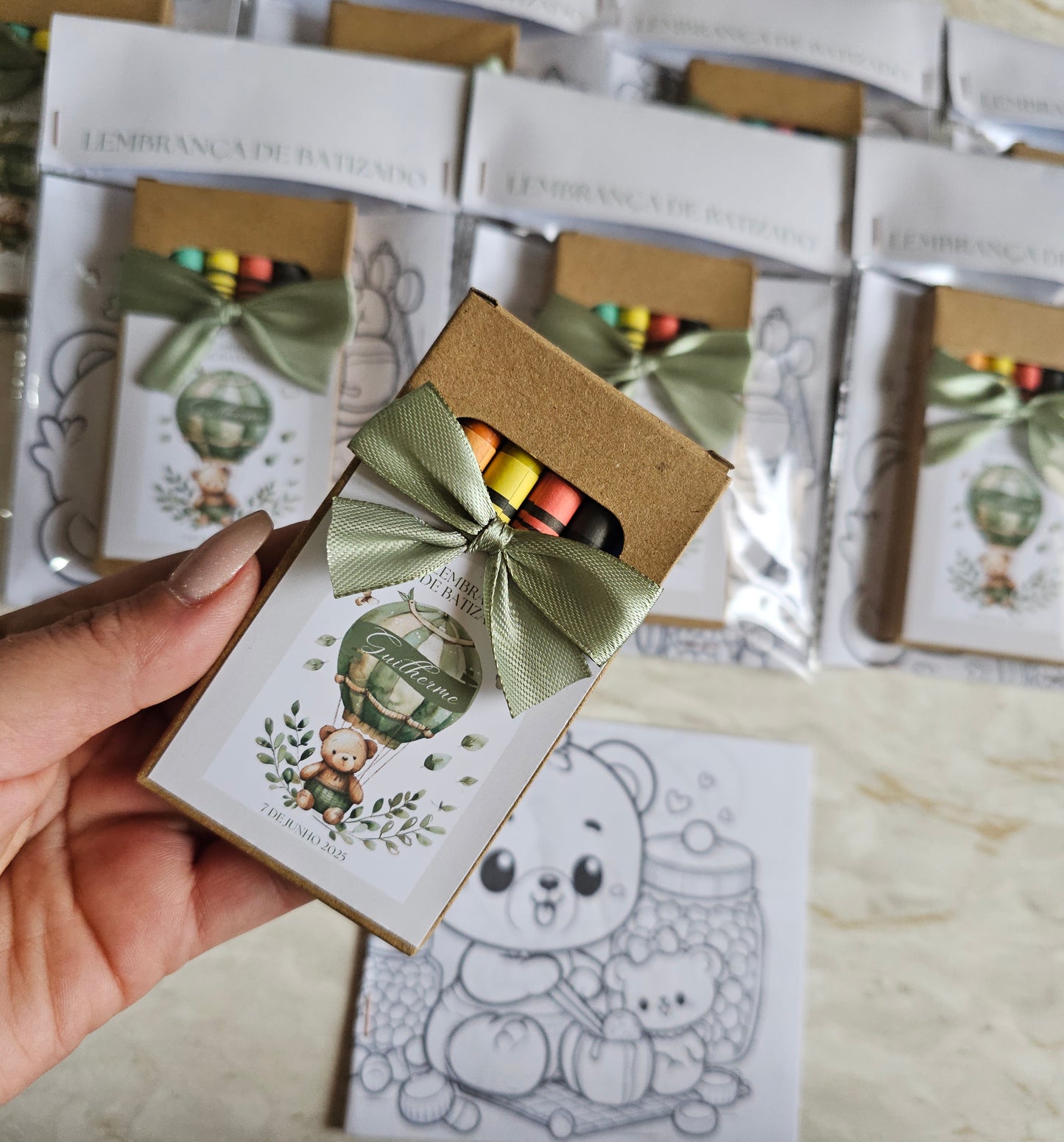 Kit lápis + desenhos para colorir "Ursinho"