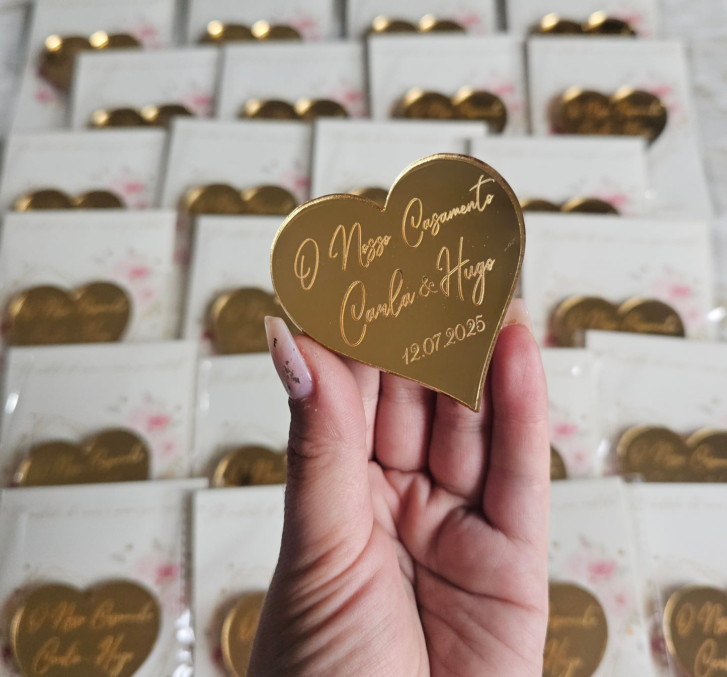 Íman coração acrílico dourado C&H
