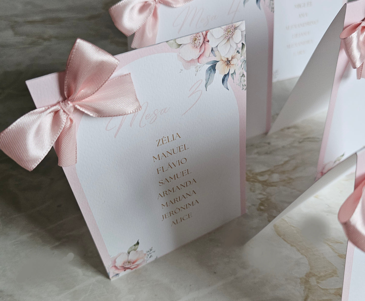 Marcador de mesa Floral rosa