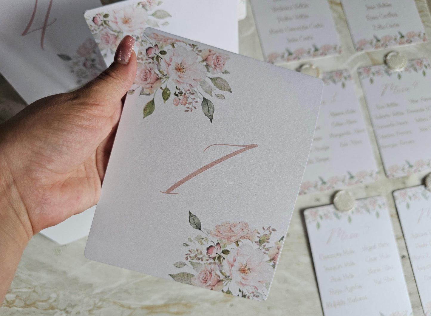 Marcadores de mesa floral "Numeração"