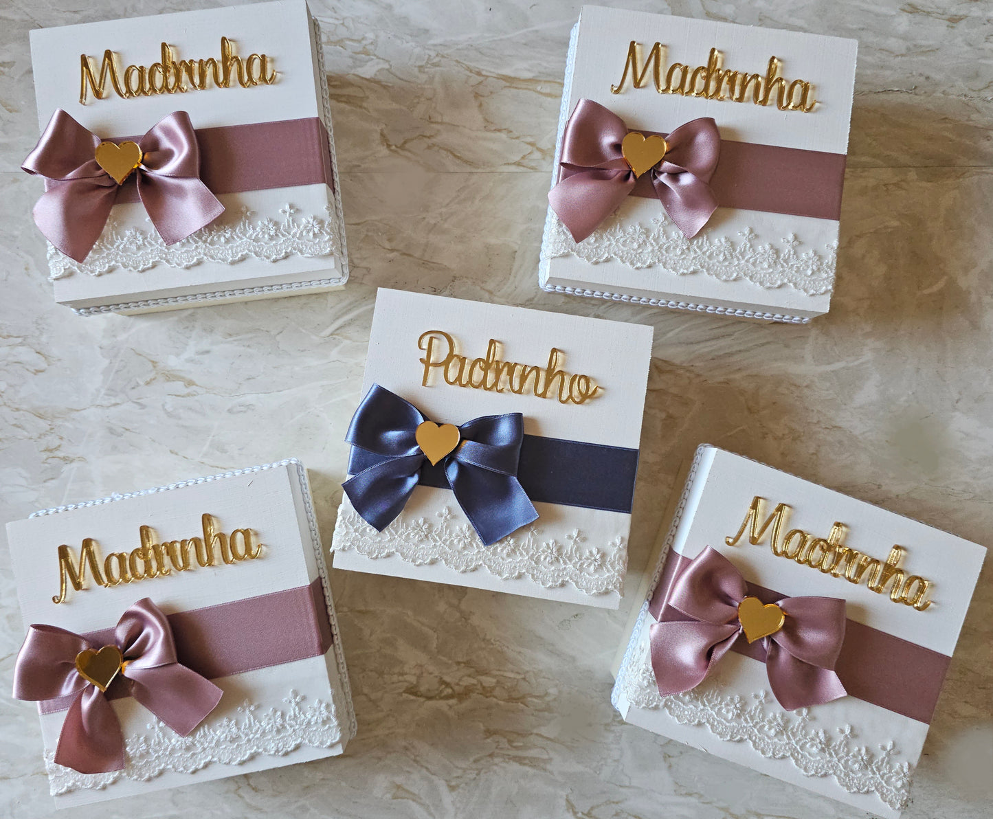 Caixas especiais Padrinhos "Acrílico dourado "