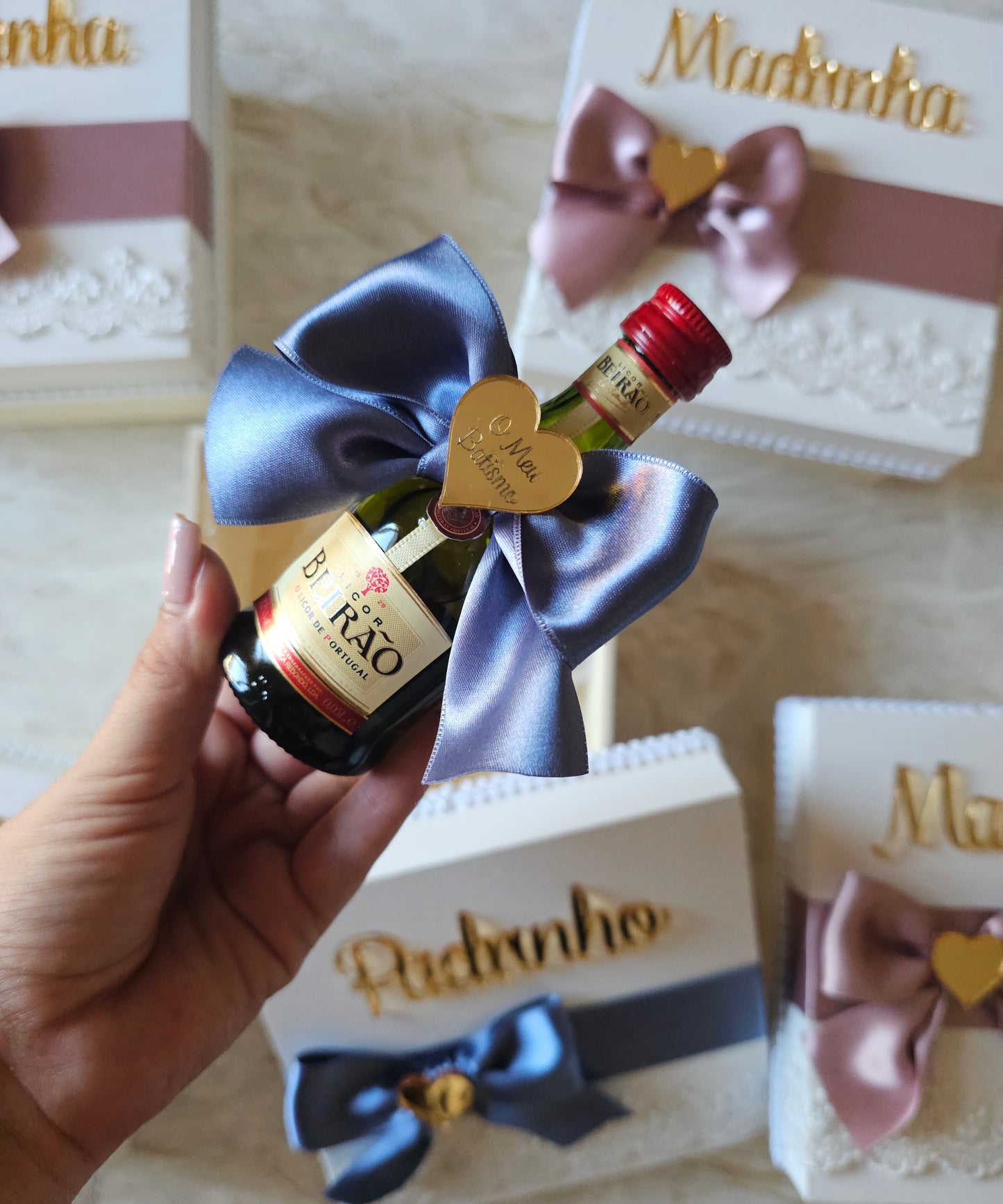 Caixas especiais Padrinhos "Acrílico dourado "