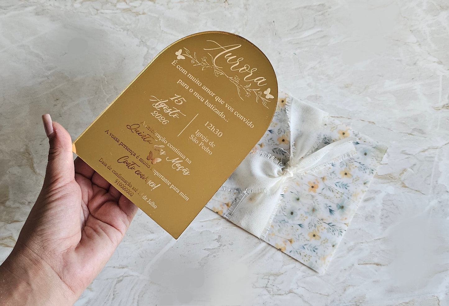 Convite personalizado em acrílico dourado "amarelo e verde"