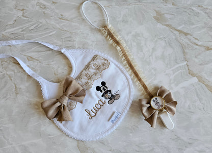 Babete personalizado + prendedor de chupeta