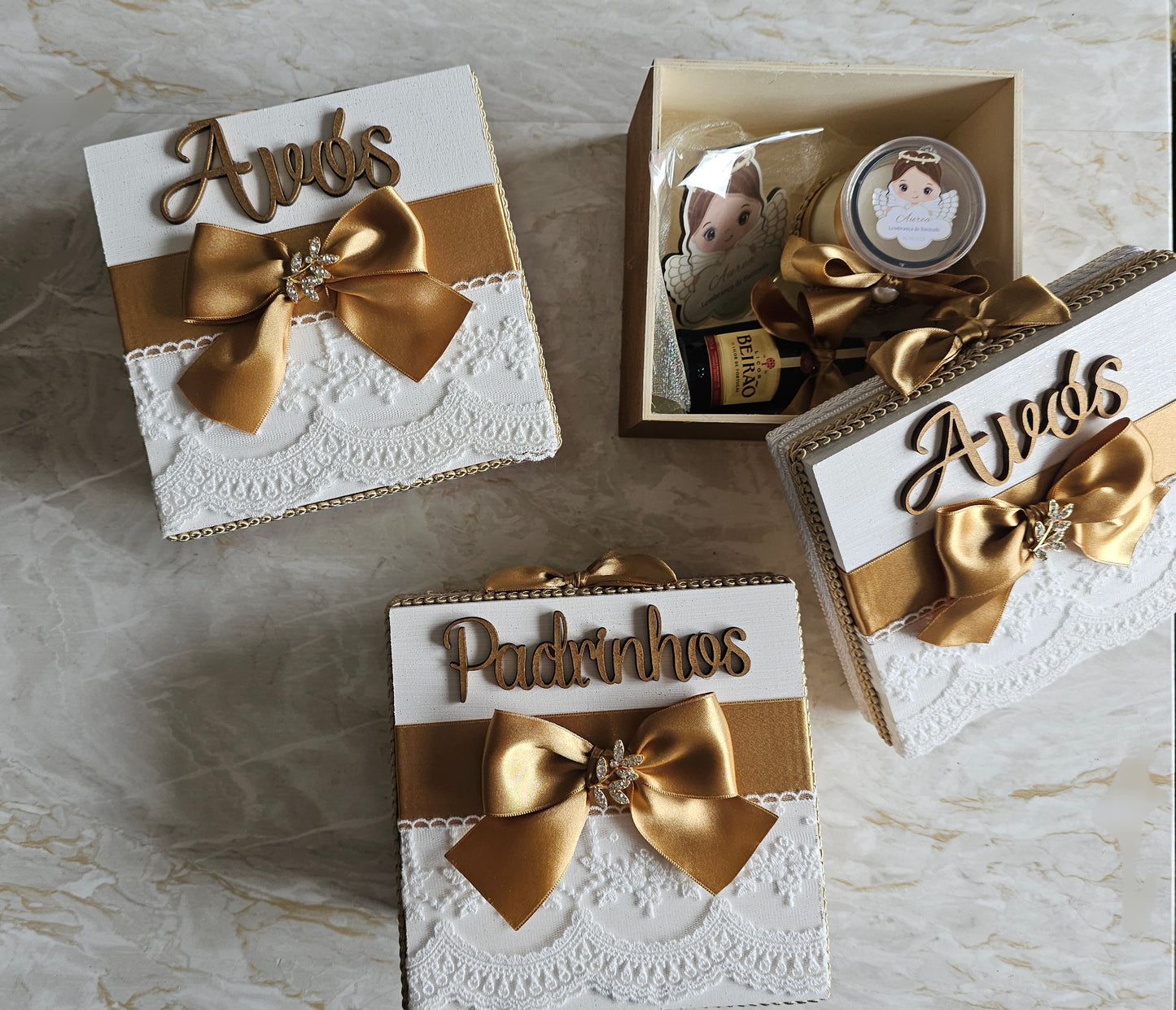 Caixa especial Padrinhos/Avós  "Gold"