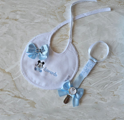 Babete personalizado + prendedor "Leonardo"