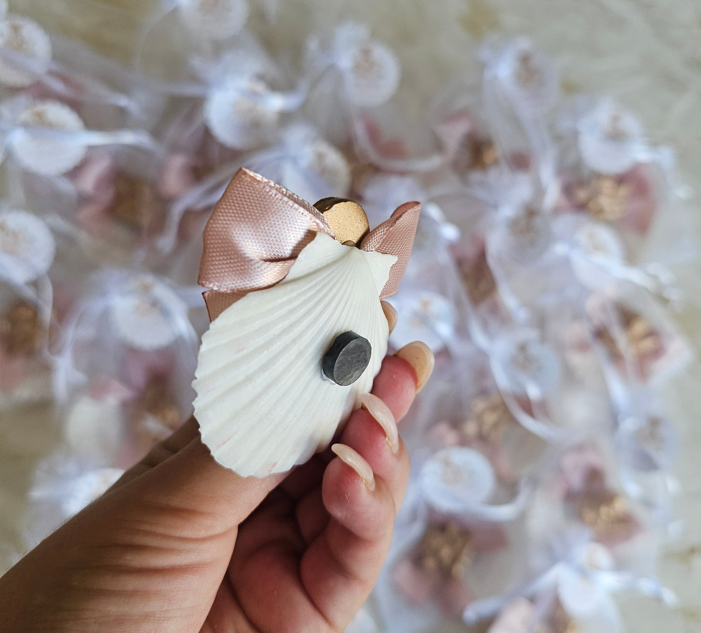 Mini concha íman com anjinho dourado