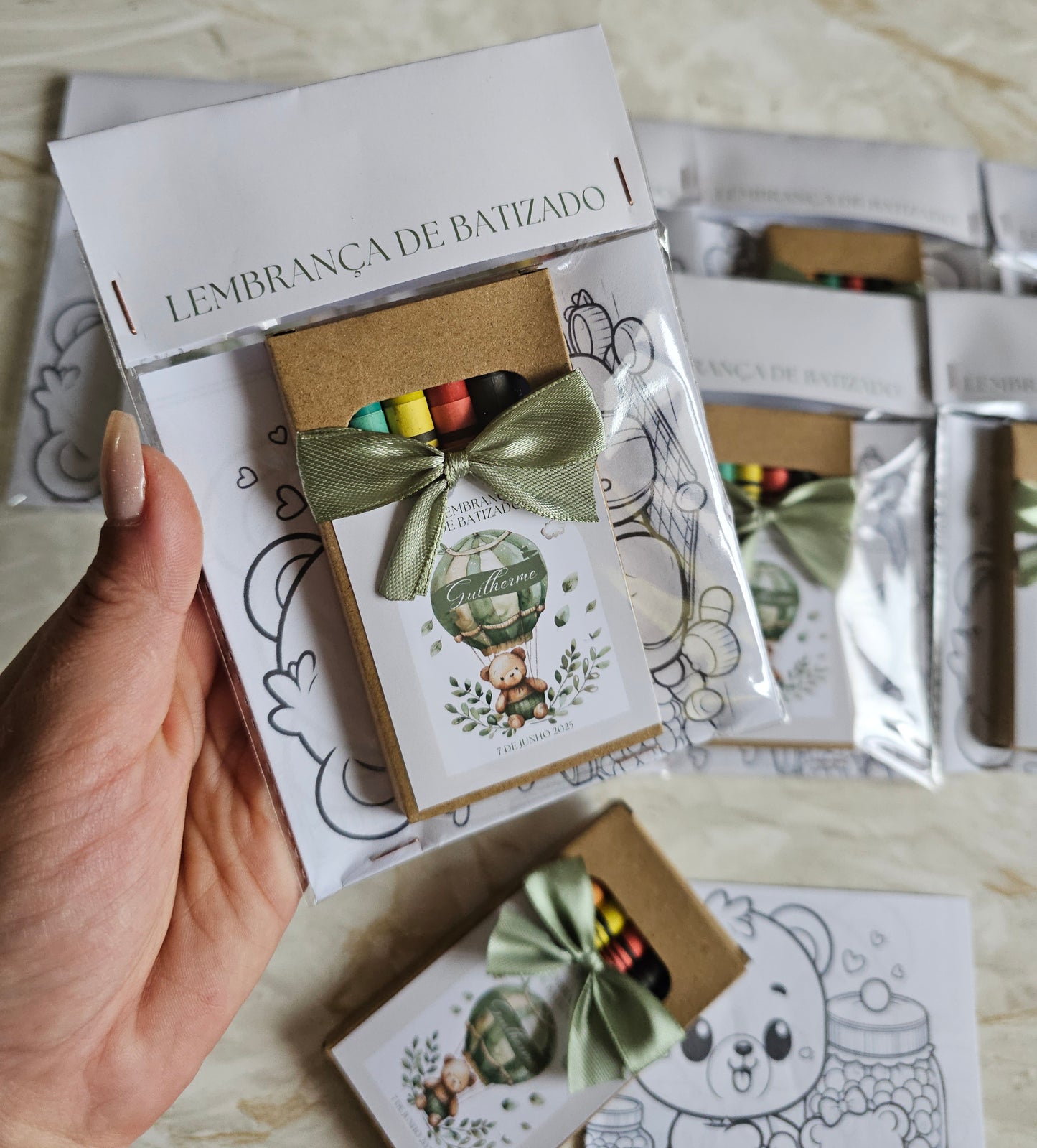 Kit lápis + desenhos para colorir "Ursinho"