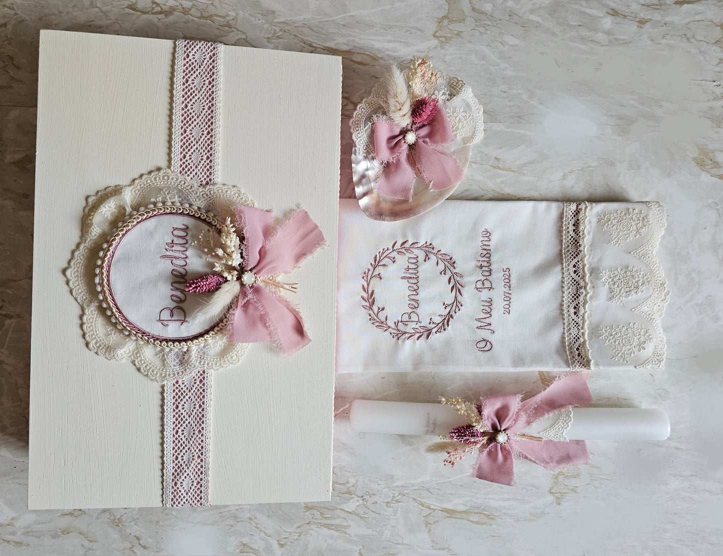 Conjunto de Batismo "Benedita" flores preservadas