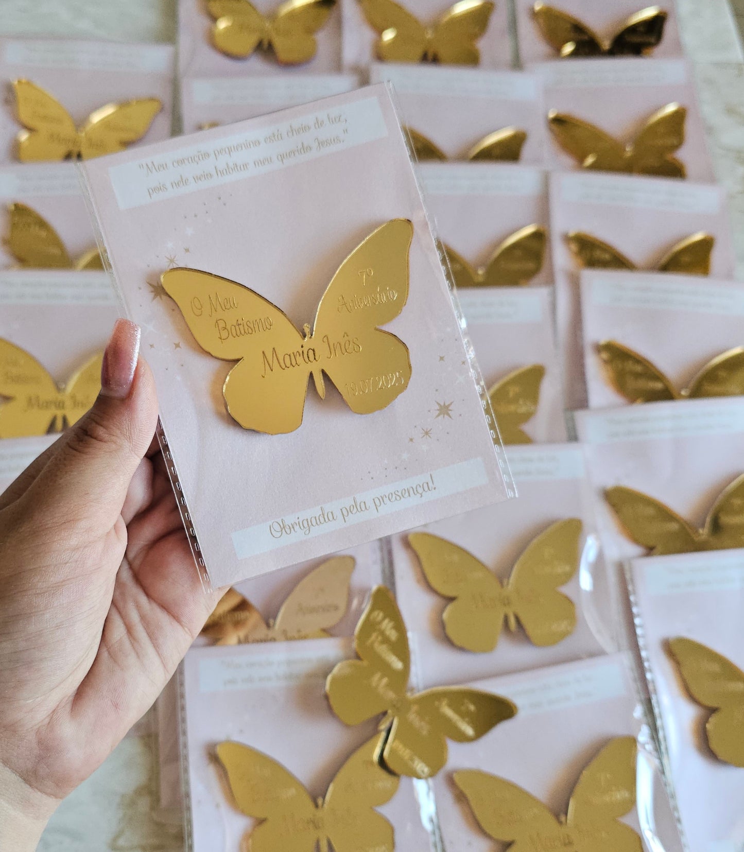 Íman borboleta acrílico dourado" Maria Inês"