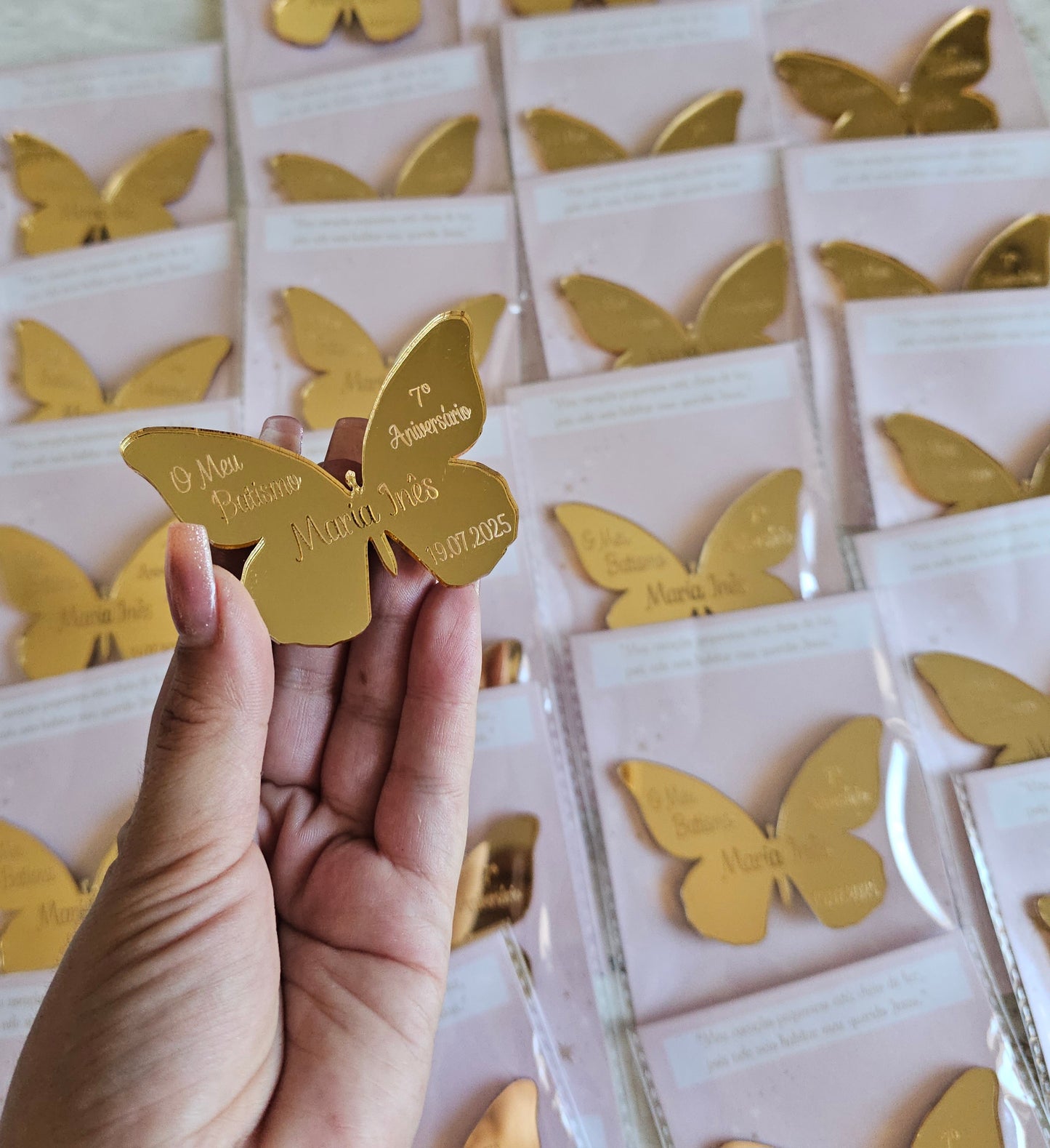 Íman borboleta acrílico dourado" Maria Inês"