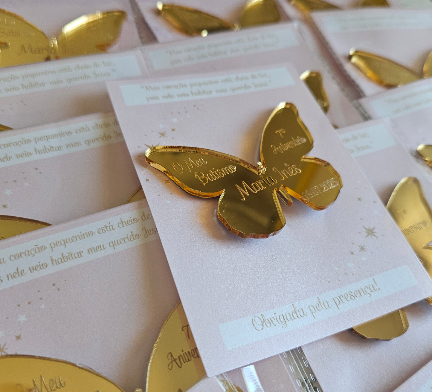 Íman borboleta acrílico dourado" Maria Inês"