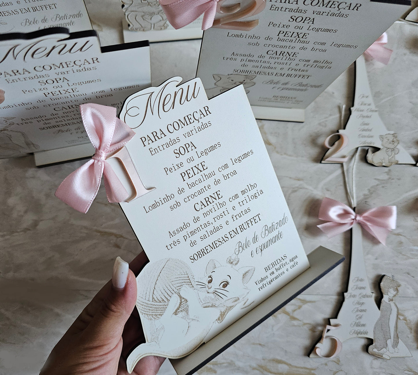 Marcador de mesa 2 em 1 ( Menu+ Marcador) Aristogatos