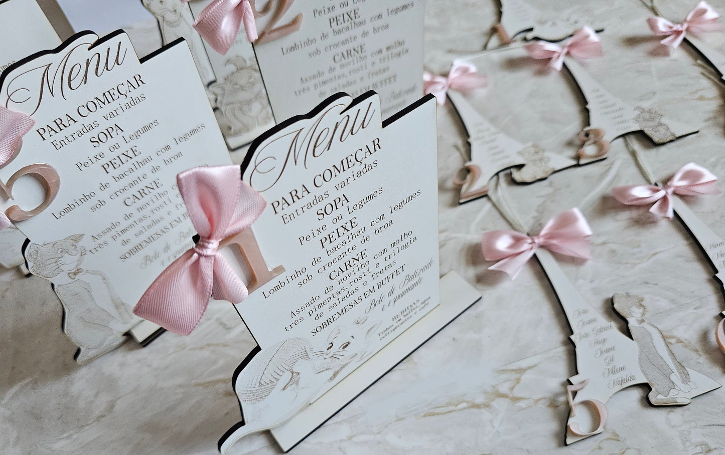 Marcador de mesa 2 em 1 ( Menu+ Marcador) Aristogatos