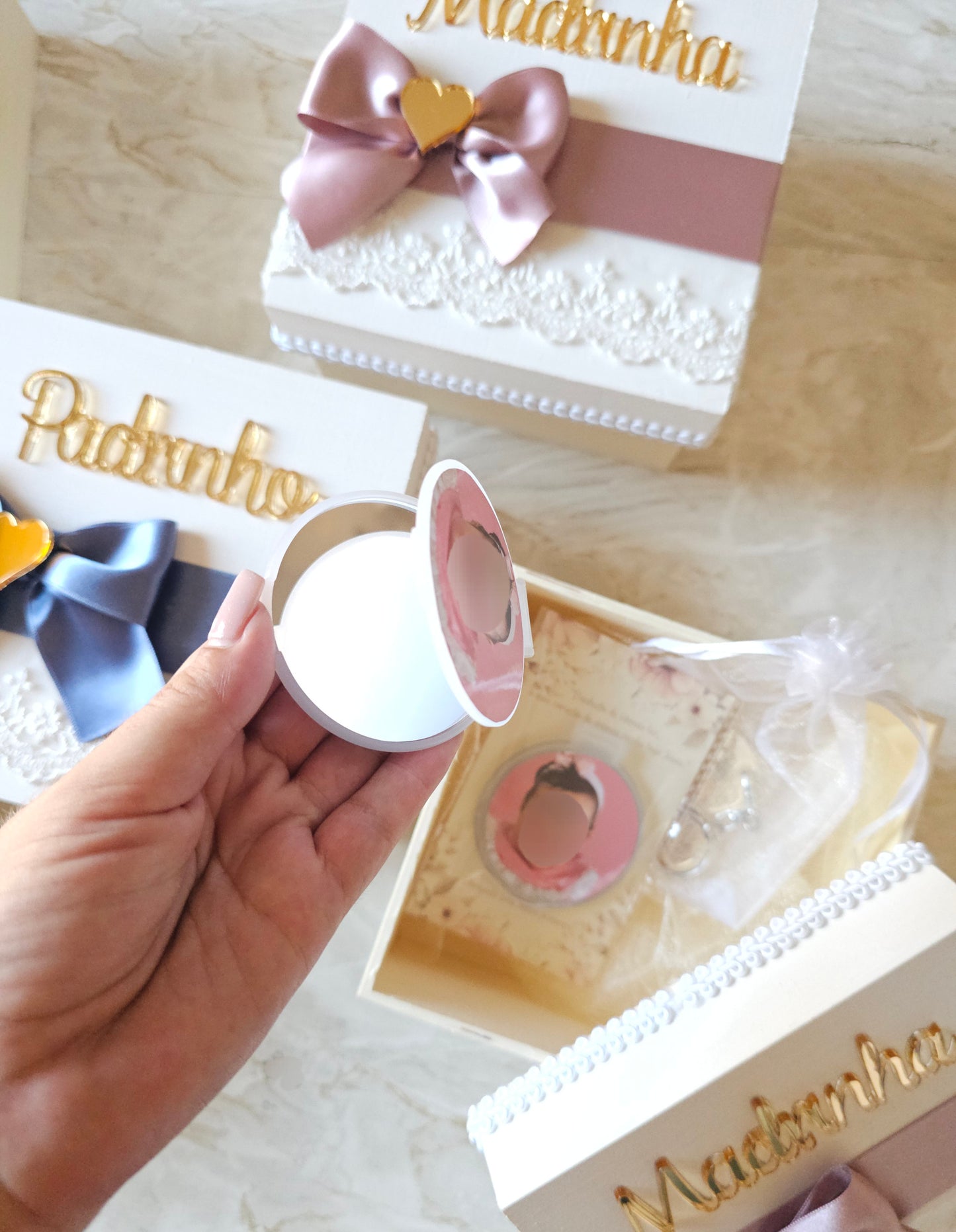 Caixas especiais Padrinhos "Acrílico dourado "