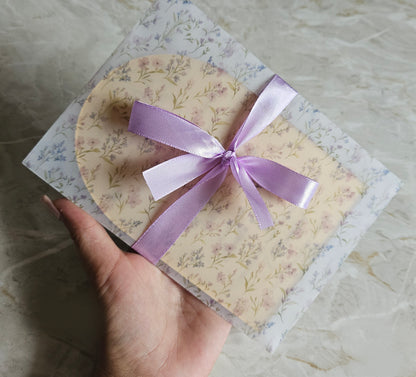 Convite acrílico dourado espelhado "Violeta"