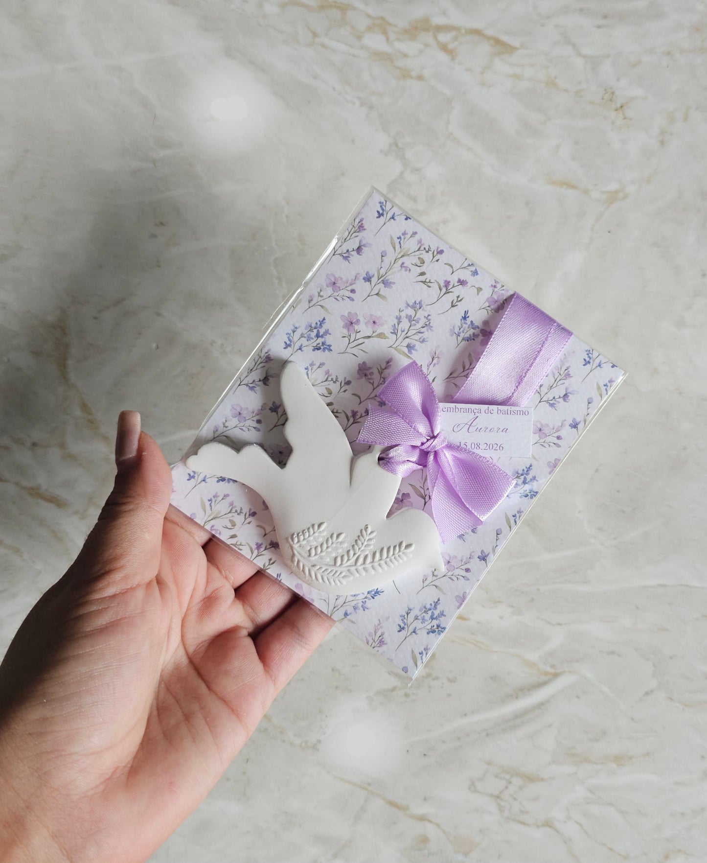 Pomba em gesso perfumado " floral violeta"