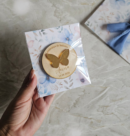 Íman personalizado c/ aplicação em acrílico dourado espelhado "Borboleta "