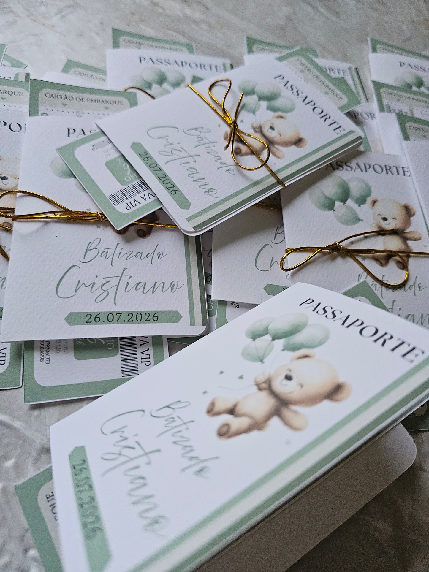 Convites passaporte "Ursinho verde"