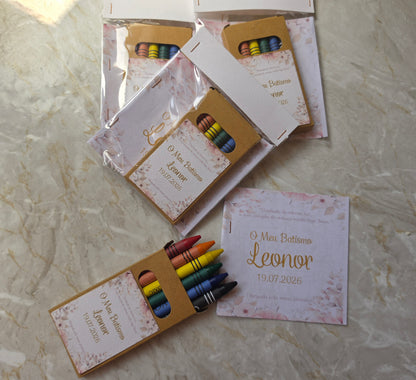 Livro de colorir + lápis de cera 🌸